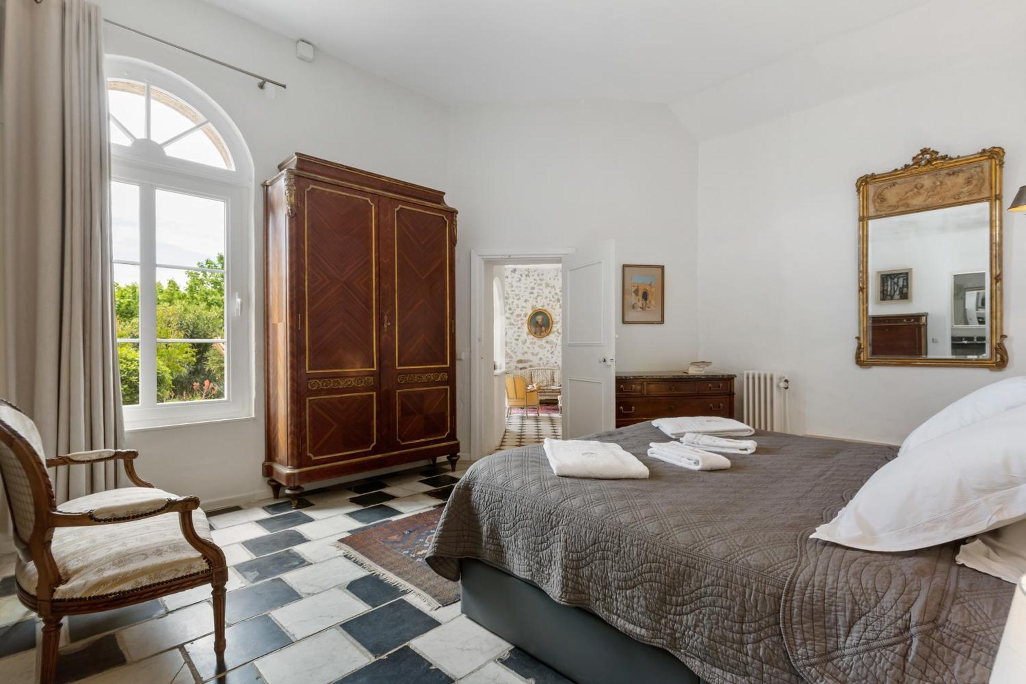Chateau Hermitage De Combas Aparthotel Servian Luaran gambar